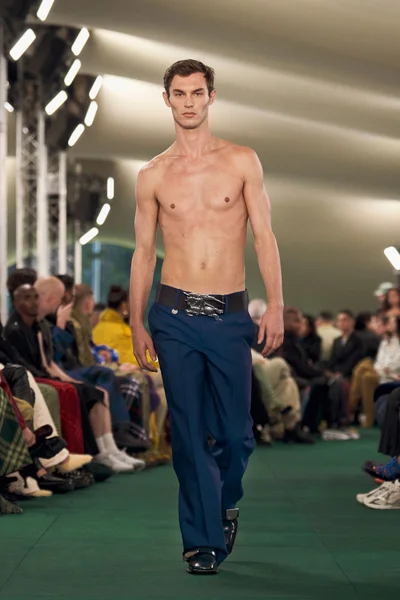 Look 55